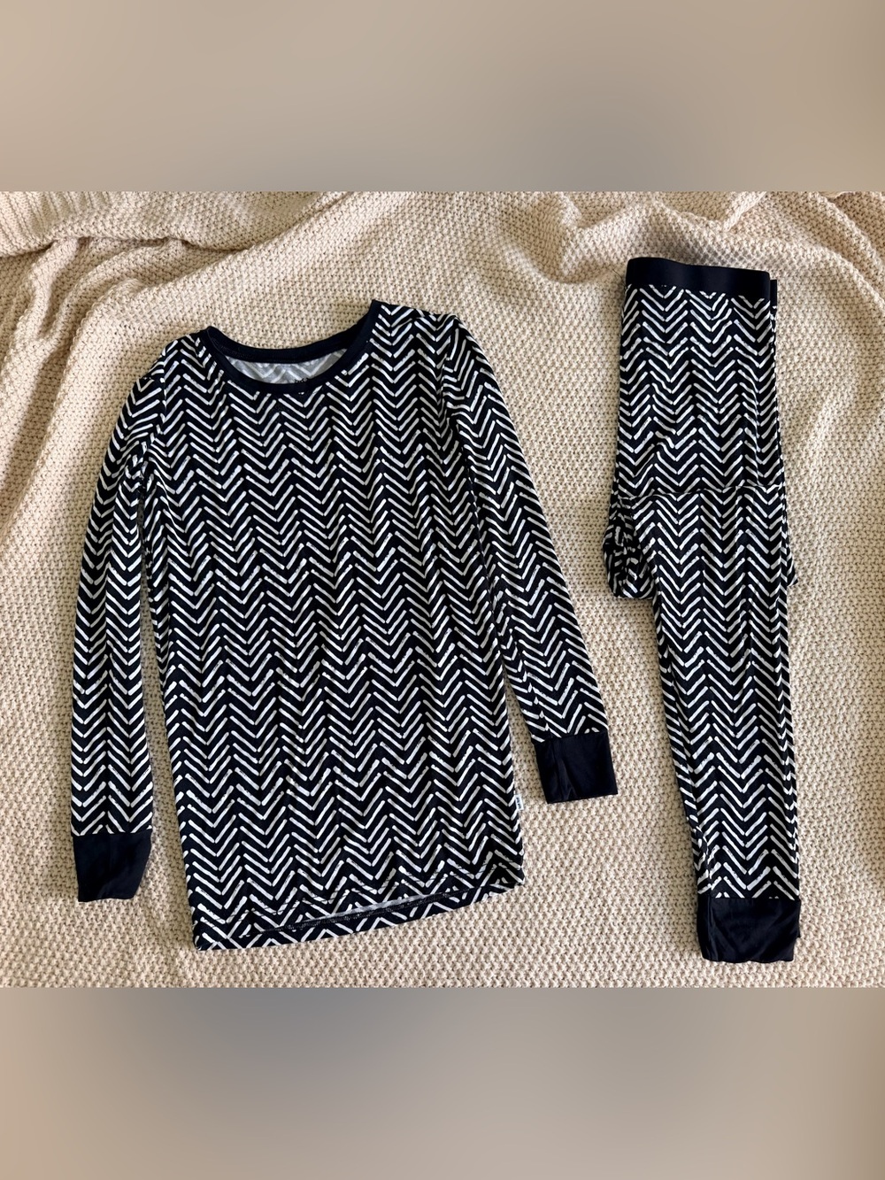 Little Sleepies Black & White Chevron Bamboo Pajama Set Size 12/14 NWOT